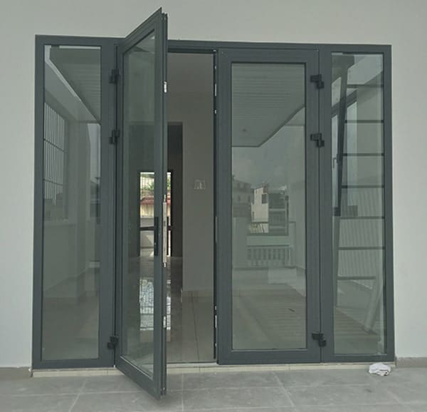 Cửa nhôm xingfa 4 cánh