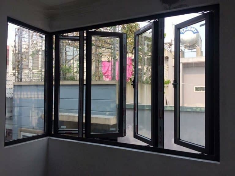 Cửa nhôm xingfa 4 cánh