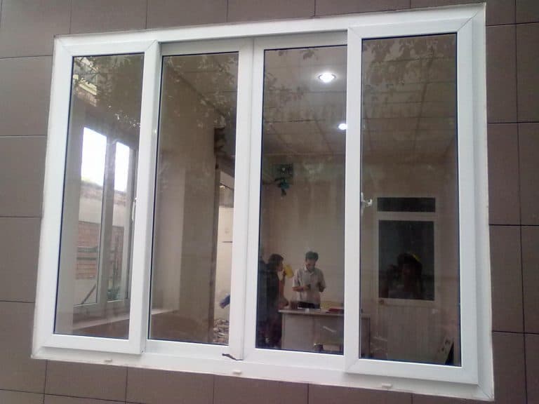 Cửa nhôm xingfa 4 cánh