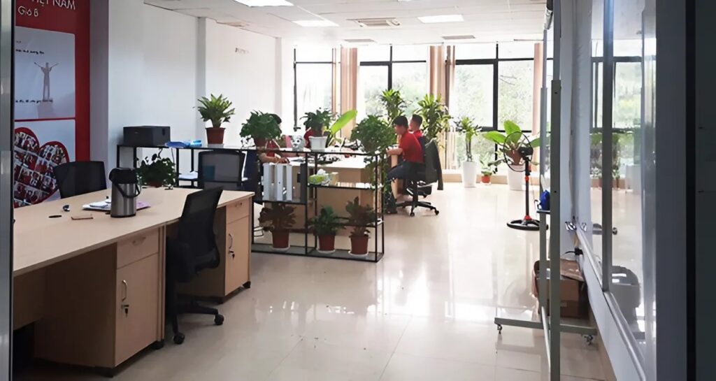 Văn phòng làm việc của nhân viên Adoor