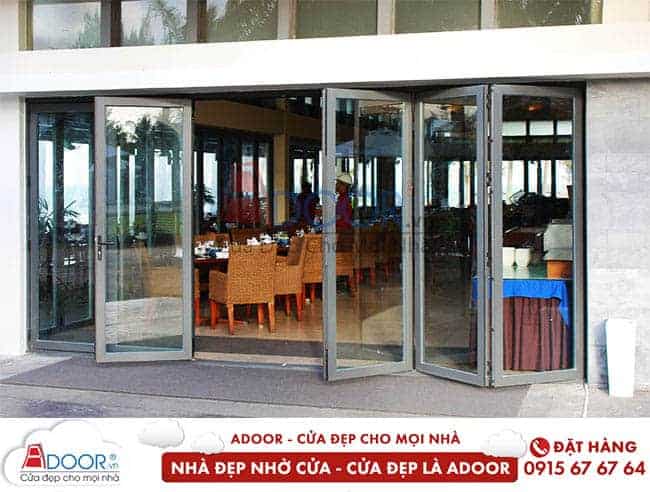 Cửa trượt nhiều cánh cho nhà hàng, khách sạn Mẫu cửa nhôm đẹp