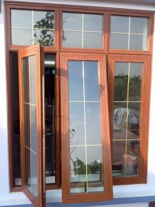 Mẫu cửa nhôm 3 cánh đẹp Mẫu cửa nhôm 3 cánh đẹp