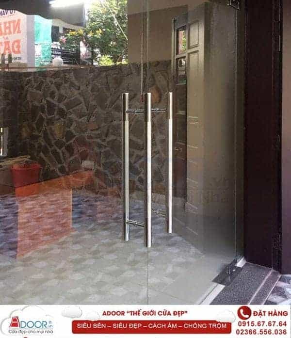 Giá cửa kính cường lực