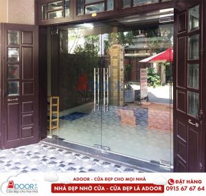 Mẫu cửa kính cường lực bản lề sàn 2 cánh