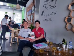 Hình ảnh khách hàng và Adoor