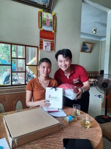 Hình ảnh khách hàng và Adoor