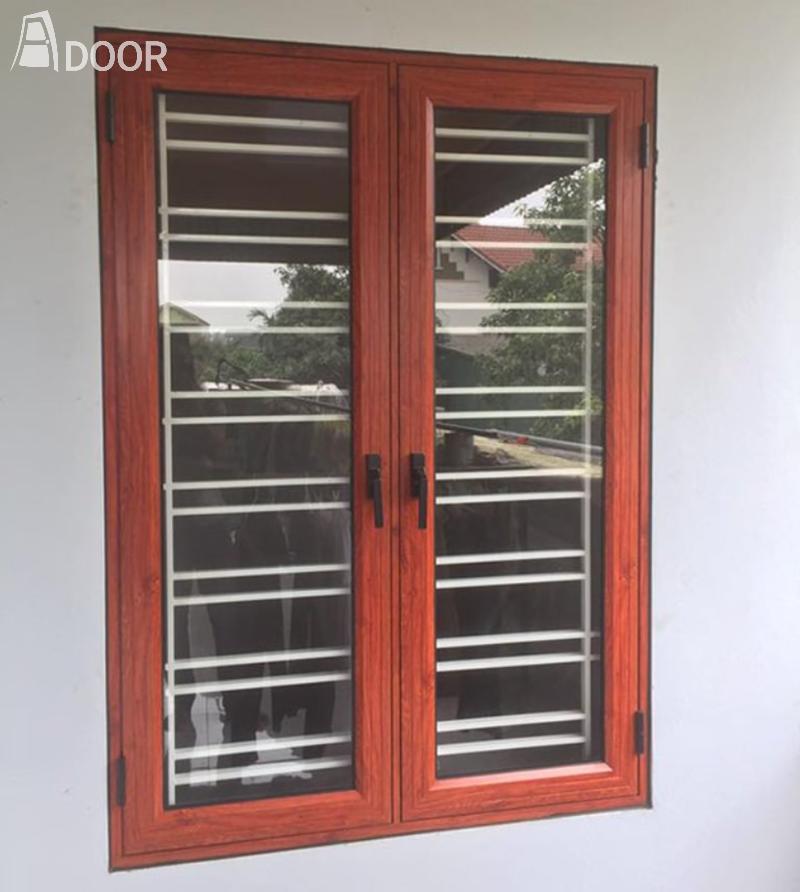 Cửa sổ lùa 2 cánh nhôm Xingfa màu vân gỗ