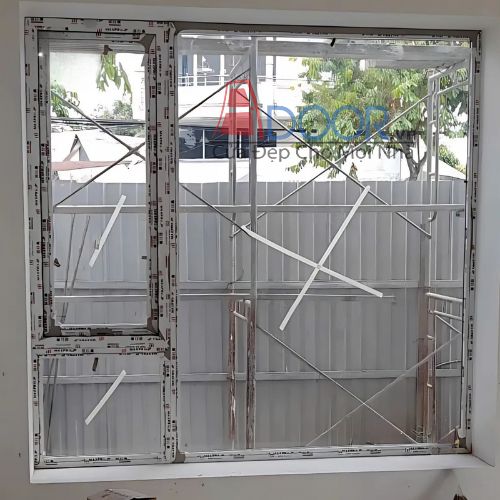 cửa nhôm maxpro