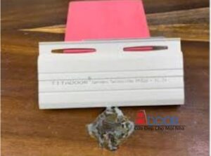 Cửa cuốn tự động khe thoáng PM52A Adoor