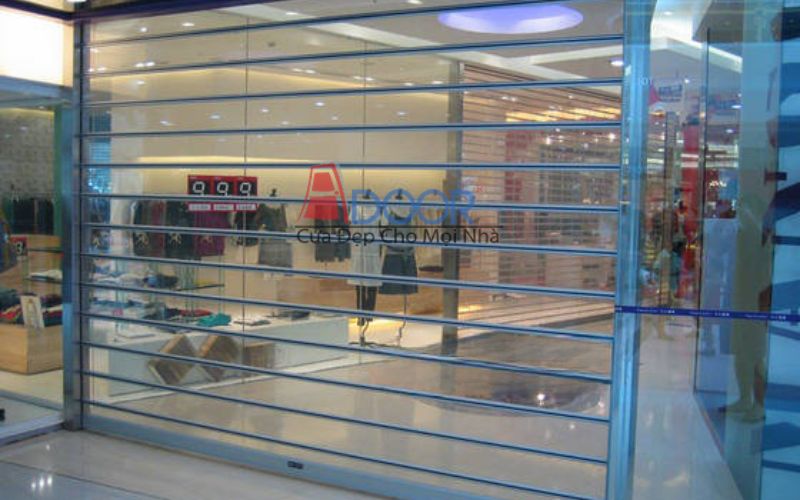 Cửa trong suốt Adoor tại trung tâm thương mại Quận 1
