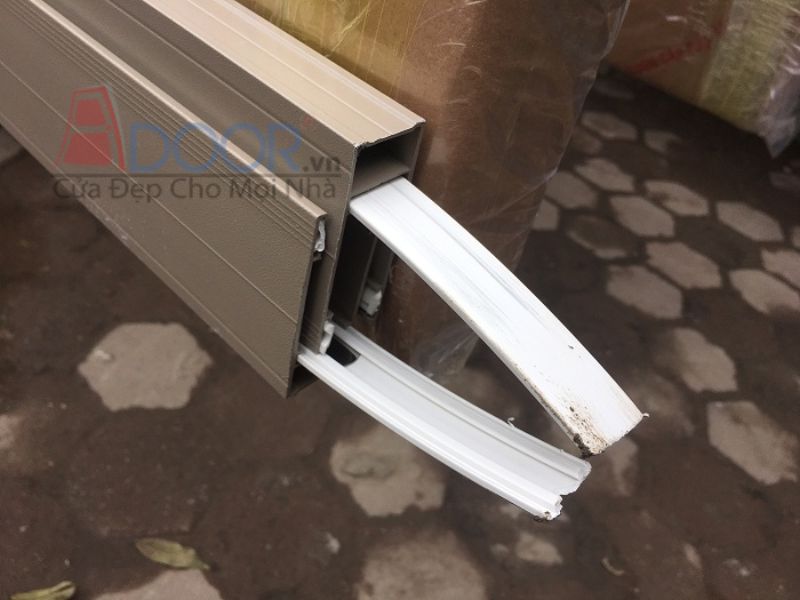 Ray dẫn hướng cửa