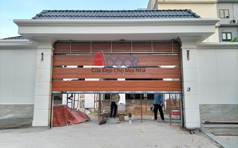 Cửa cuốn vân gỗ Adoor – điểm nhấn hoàn hảo cho mặt tiền ngôi nhà