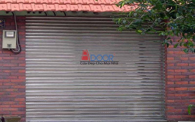 Ảnh cửa cuốn inox sáng bóng, chống gỉ, siêu bền với thời gian