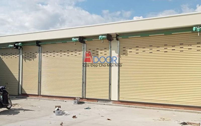 Cửa cuốn siêu trường cho khẩu độ lớn tại nhà xưởng, kho bãi