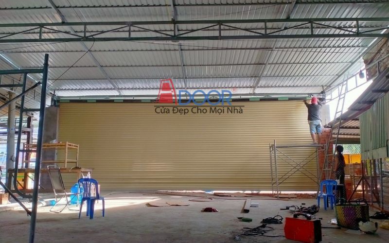 Cửa cuốn Đài Loan motor tự động Adoor – vận hành êm ái, đóng mở dễ dàng chỉ với một nút bấm
