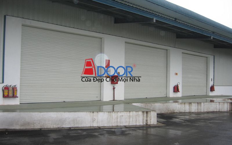 Lớp sơn tĩnh điện hiện đại, tăng tính thẩm mỹ cho cửa cuốn