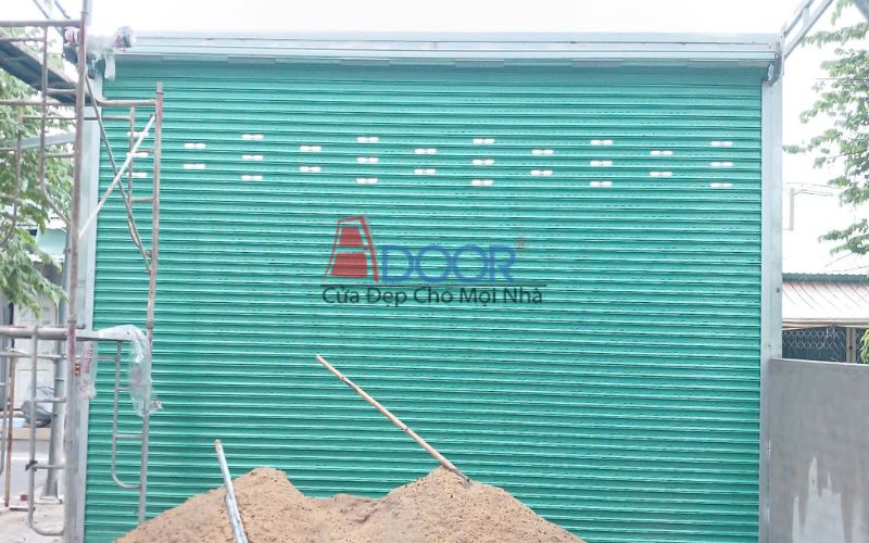 Cửa cuốn khe thoáng – Thẩm mỹ cao, thoáng khí