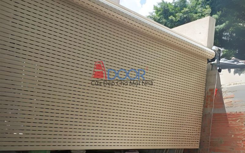 Cửa cuốn khe thoáng với motor vận hành êm ái tại Đà Nẵng