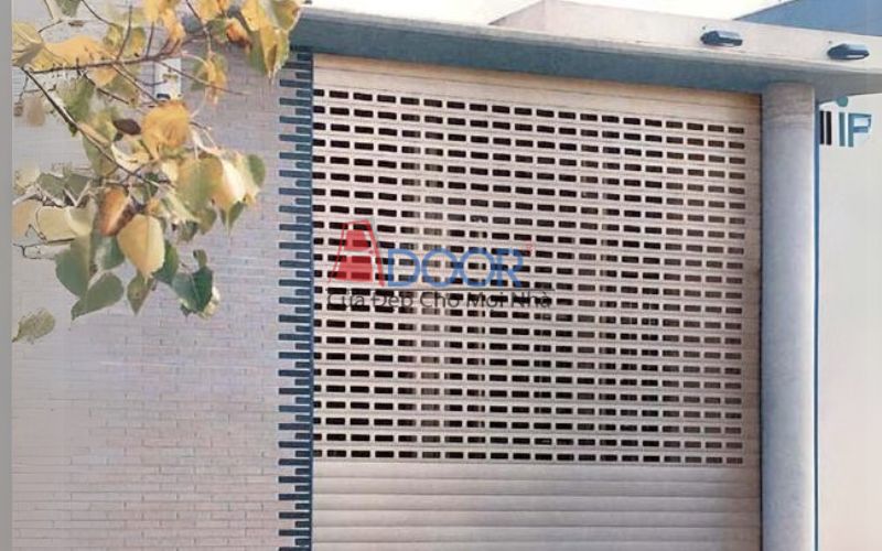 Cửa cuốn siêu thoáng giúp tăng cường lưu thông không khí và ánh sáng