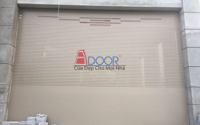 Mẫu cửa có nan được tạo hình thẩm mỹ, độc đáo và hiện đại