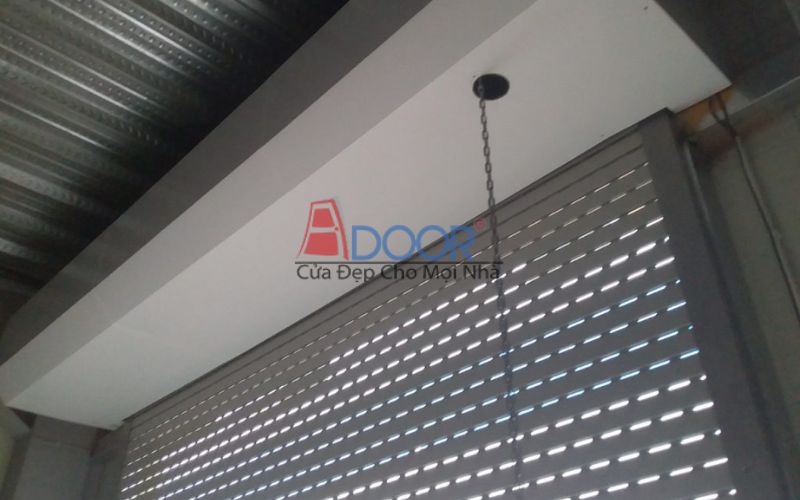 Cửa cuốn tự động an toàn tối đa cho gia đình có trẻ nhỏ