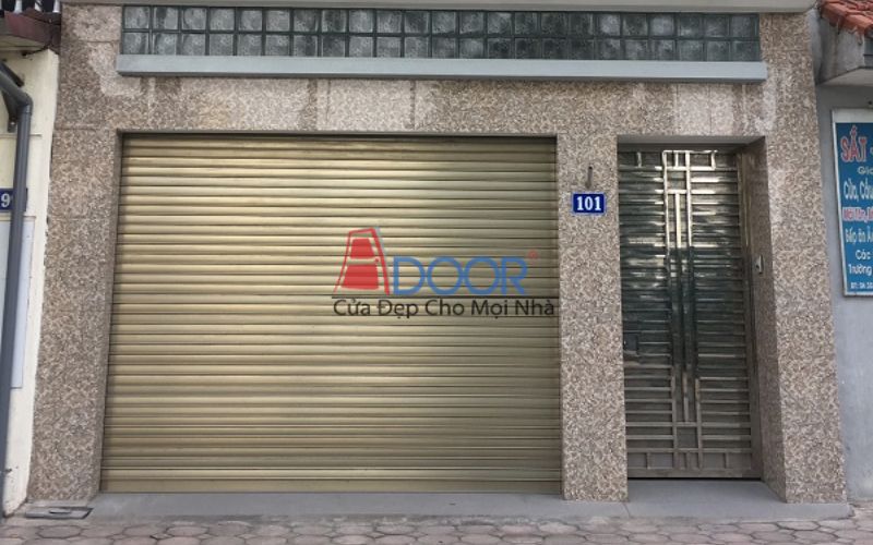 Cửa cuốn vơi bề mặt nan kín với lớp sơn chống trầy cao cấp