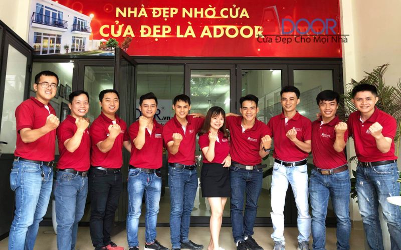 Đội ngũ Adoor với kiến thức sâu rộng và thái độ phục vụ chuyên nghiệp, luôn sẵn sàng hỗ trợ khách hàng