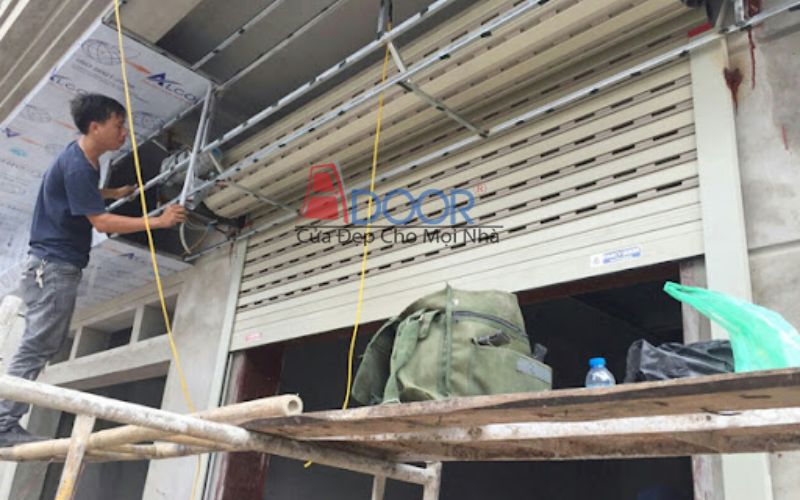 Thi công cửa cuốn khe thoáng tại quận 2