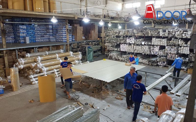 Cơ sở vật chất hiện đại với xưởng sản xuất quy mô lớn và đội ngũ kỹ thuật lành nghề