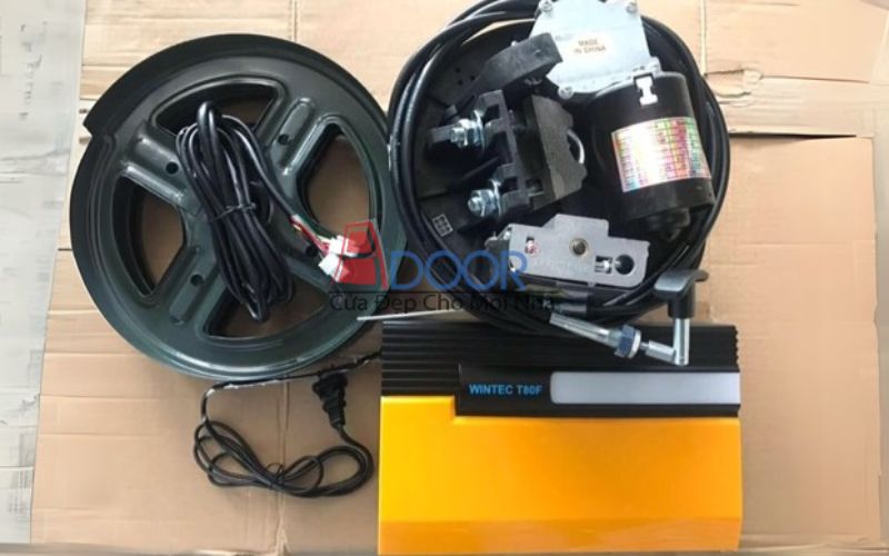 Motor cửa cuốn Adoor nhập khẩu công nghệ Úc, vận hành êm, tiết kiệm điện