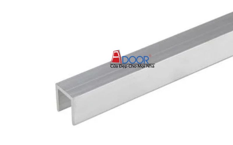 Ray dẫn hướng Adoor thiết kế gân gấp mép, tăng độ an toàn