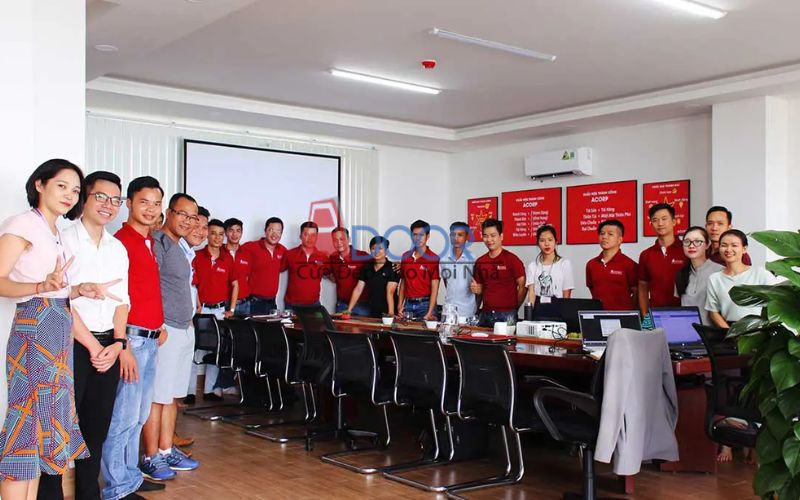 Văn phòng Adoor Huế hiện đại, sẵn sàng phục vụ khách hàng tận nơi