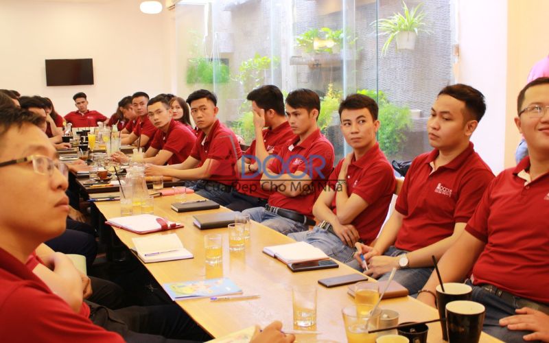 Đội ngũ luôn lắng nghe và đáp ứng mọi yêu cầu của khách hàng một cách nhanh chóng và hiệu quả