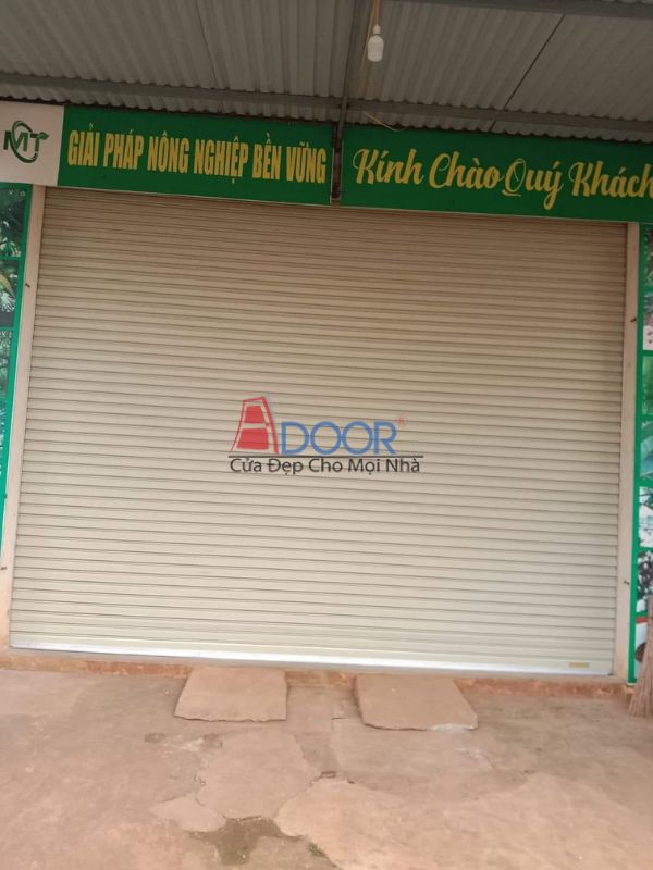 Cửa cuốn tấm liền Adoor chống ồn, vận hành cực êm – phù hợp khu dân cư cần hạn chế tiếng ồn ban đêm.