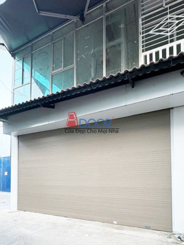 Ảnh thực tế công trình sử dụng cửa tấm liền Adoor Đức – kín đáo, chống ồn tốt