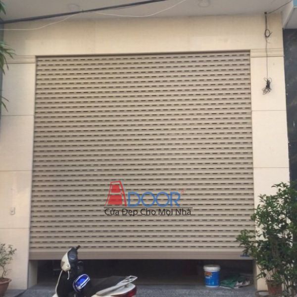 Cửa cuốn Adoor khe thoáng công nghệ Úc với thiết kế nan độc đáo, phù hợp với kiến trúc nhà ở tại Gia Lai