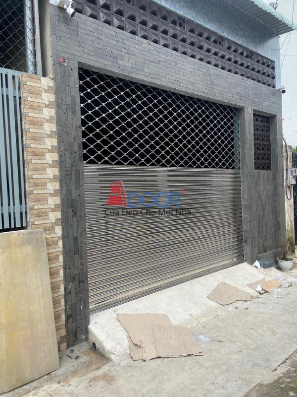 Cửa cuốn Adoor inox khe thoáng tăng tính thẩm mỹ và tuổi thọ cho công trình