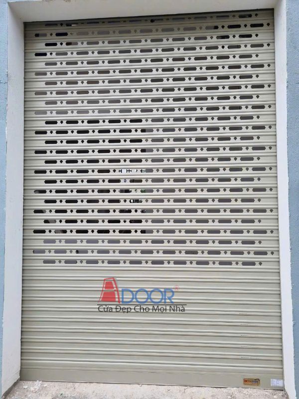 Cửa cuốn Adoor khe thoáng nan lớn lắp đặt tại biệt thự có view đẹp ở Đà Lạt, tối ưu hóa tầm nhìn