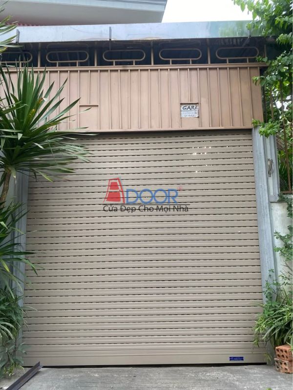 Mẫu cửa cuốn khe thoáng Adoor dòng tiêu chuẩn, phổ biến và phù hợp với nhiều loại công trìn