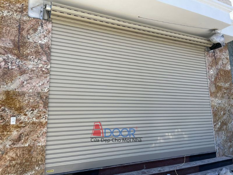 Cửa cuốn Úc với thiết kế nan độc đáo, mang lại vẻ đẹp hiện đại và sự thông thoáng tối ưu