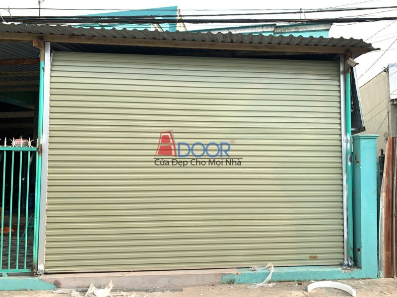 Mẫu cửa tấm liền vận hành êm ái