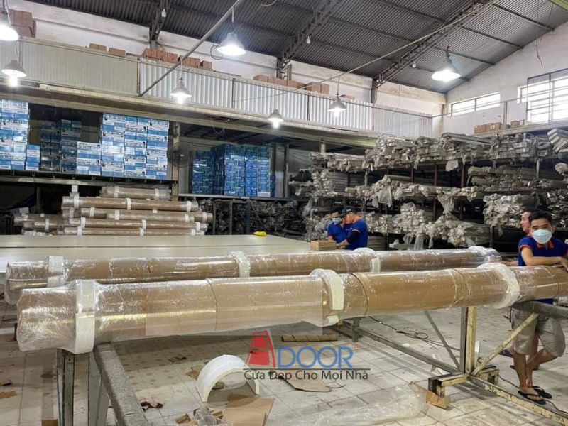 Xưởng sản xuất cửa cuốn hiện đại vận hành công nghệ Đức tại khu công nghiệp Khánh Hòa