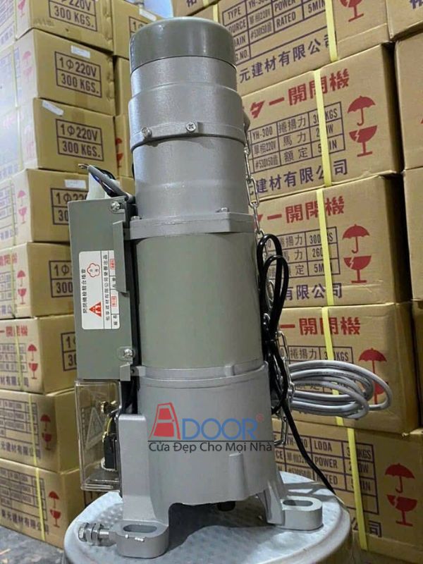 Các dòng motor cửa cuốn Adoor chất lượng cao, được trưng bày với thông số kỹ thuật rõ ràng