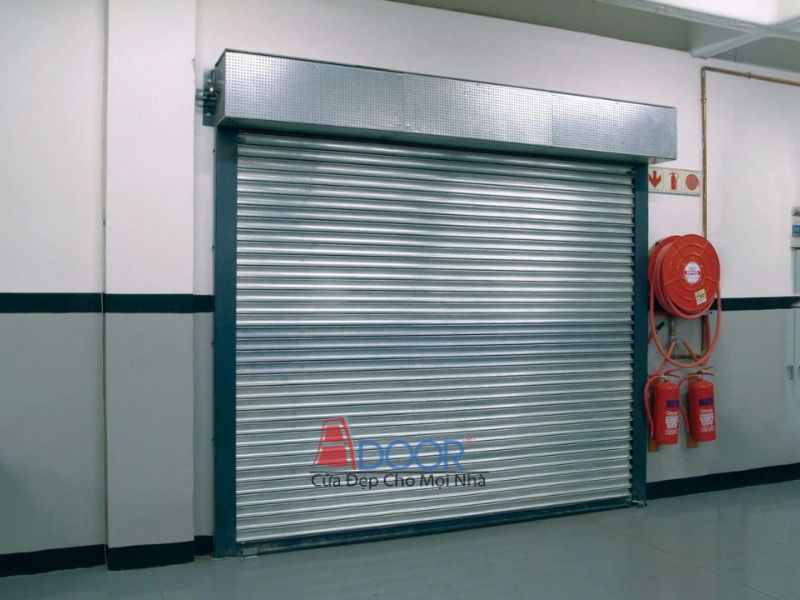 Cửa cuốn chống cháy với lớp vật liệu chịu nhiệt chuyên dụng