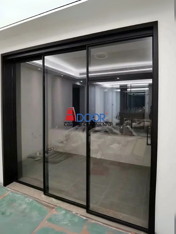 Cửa lùa Xingfa 3 cánh căn hộ tạo cảm giác mở rộng giữa các phòng