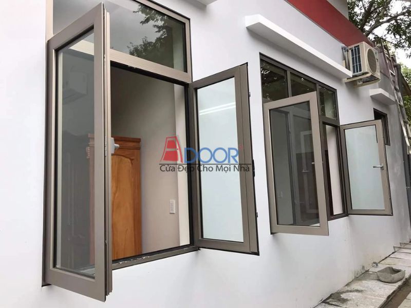 Cửa sổ mở quay Maxpro giúp đón gió tối đa và tăng độ thoáng tự nhiên