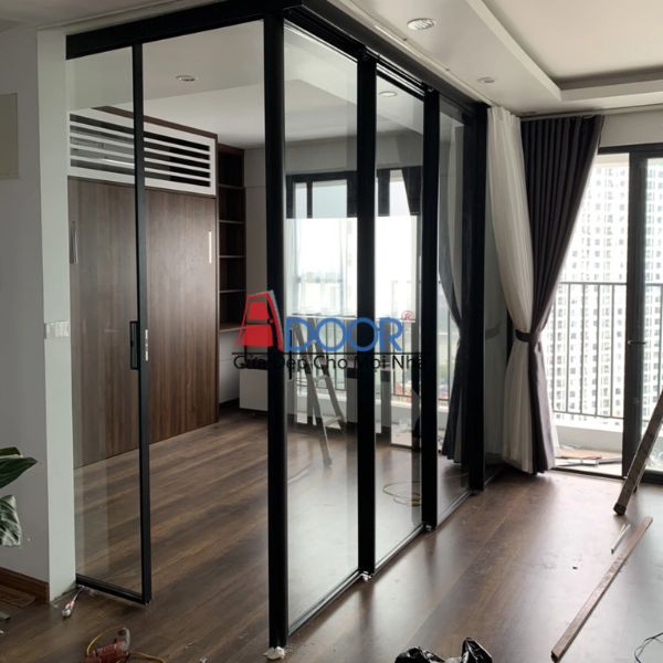 Thiết kế cửa slim nối góc 90 độ sang trọng tại nhà phố Huế