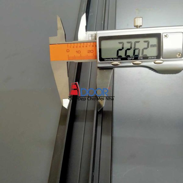 Khung mỏng tối đa diện tích kính, tạo không gian thoáng sáng và hiện đại