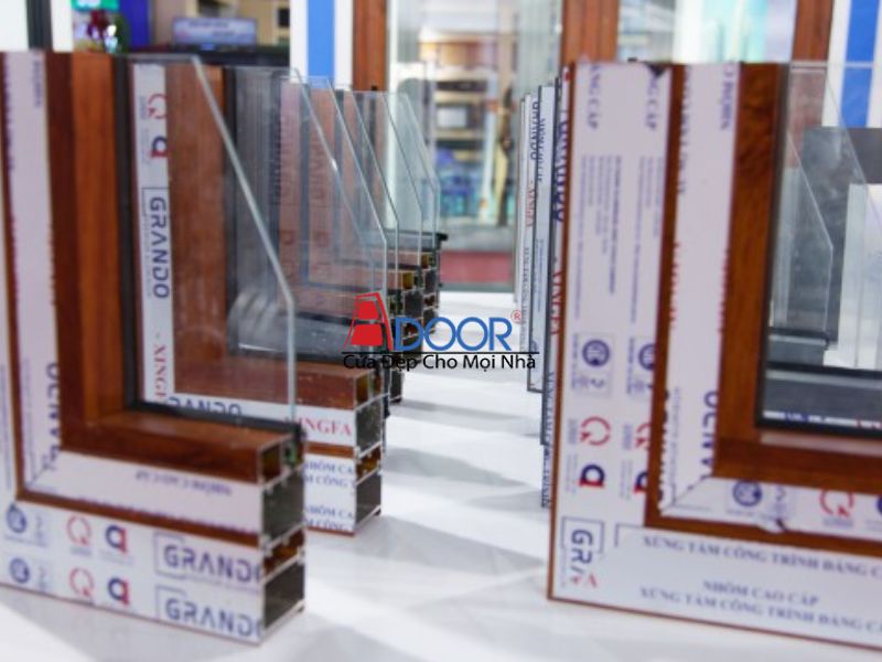 Khung nhôm hệ thủy lực Adoor với kết cấu khoang rỗng tăng cứng
