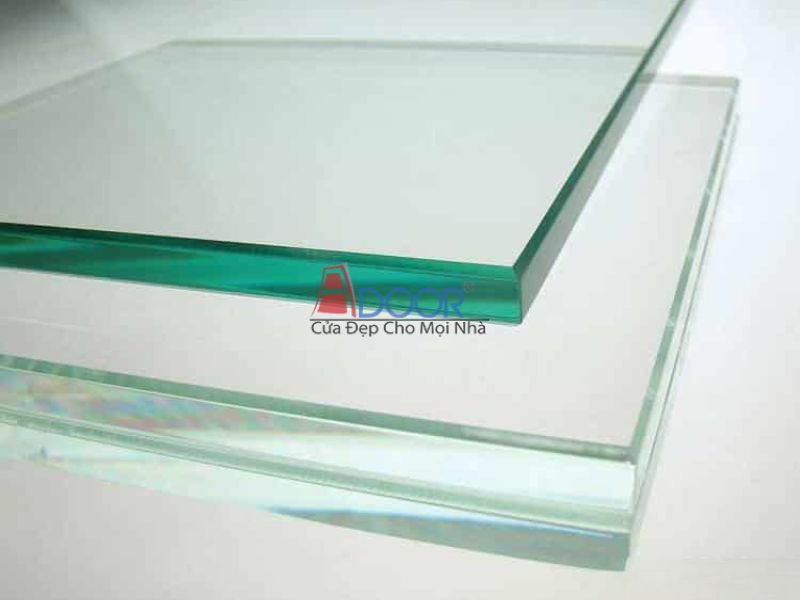 Kính cường lực Adoor có độ bền cao và an toàn vượt trội